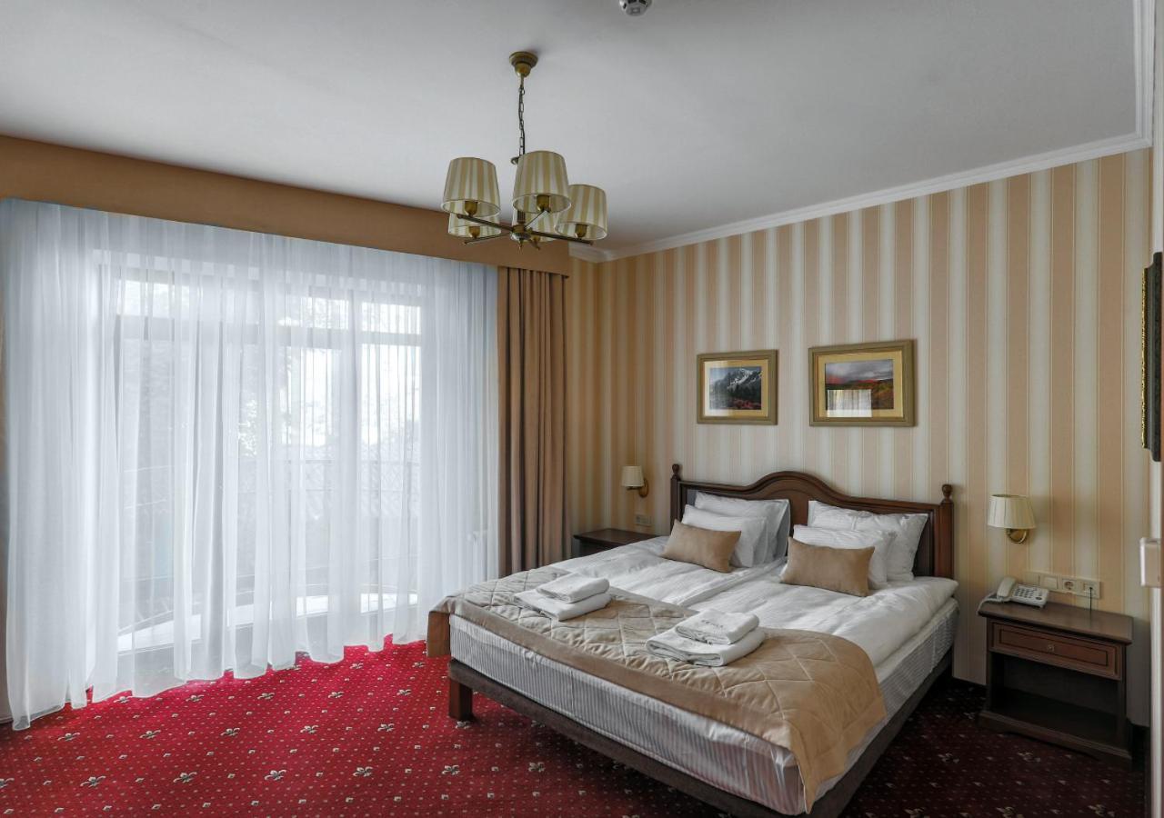 Fenix Town Hotell Vinnitsa Eksteriør bilde