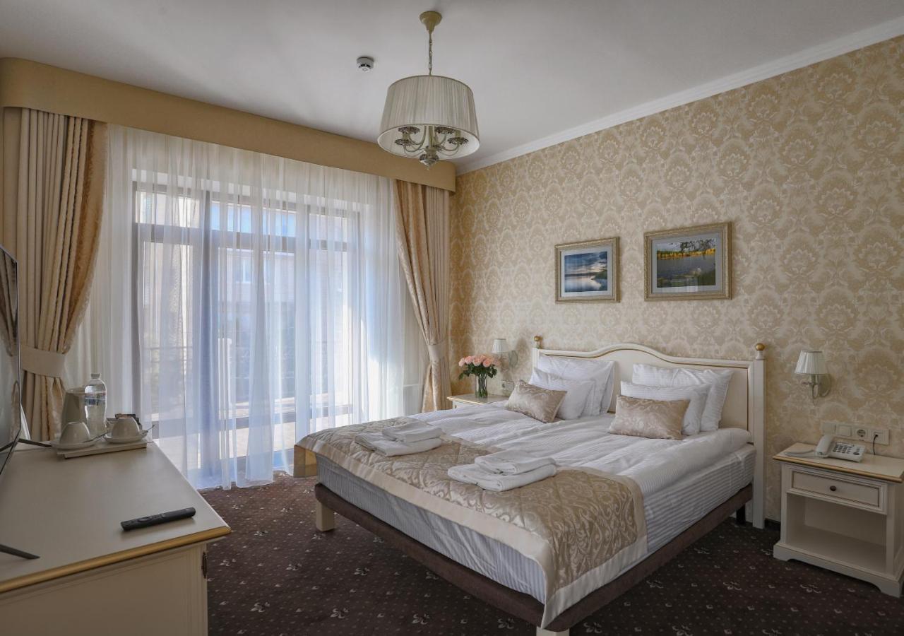 Fenix Town Hotell Vinnitsa Eksteriør bilde