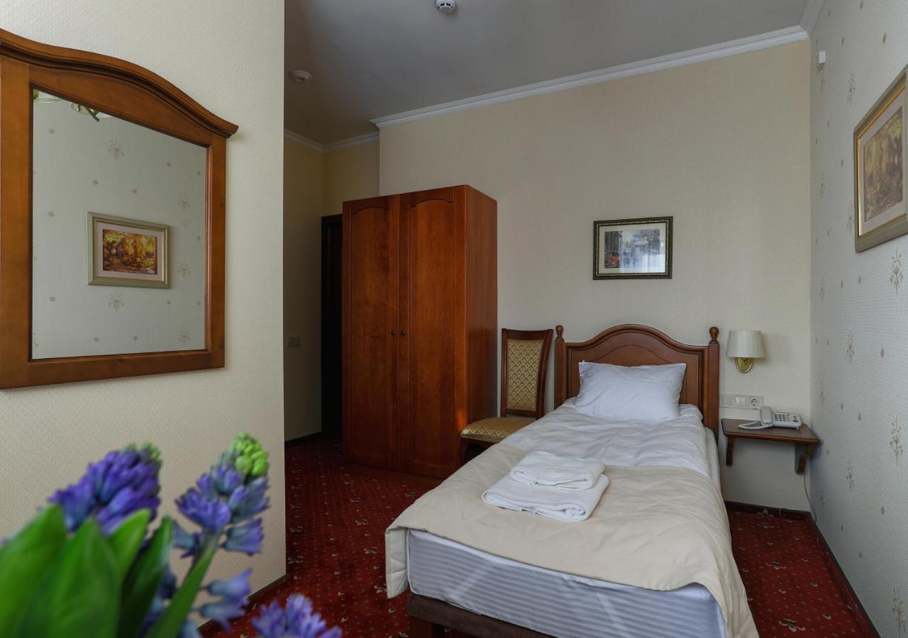 Fenix Town Hotell Vinnitsa Eksteriør bilde