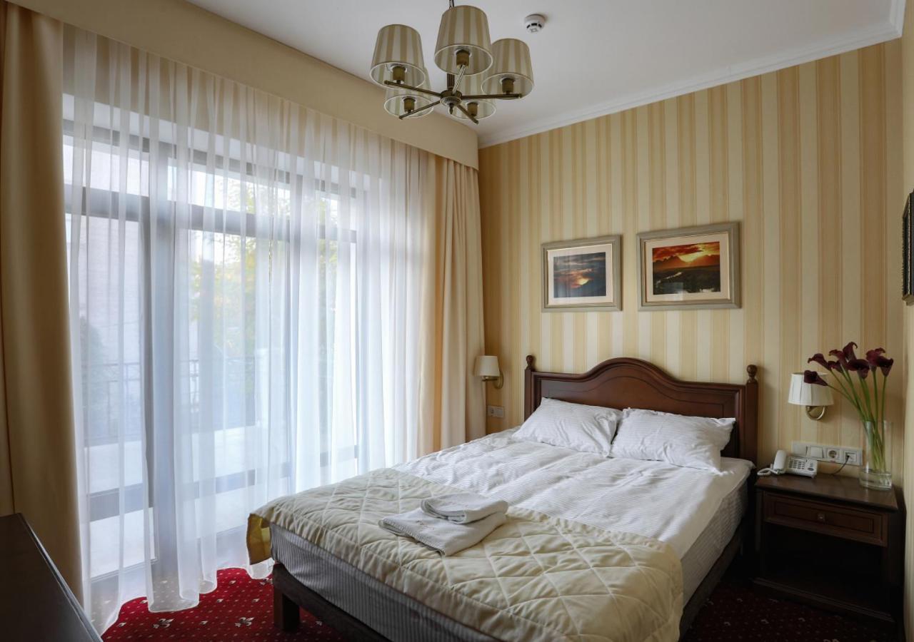 Fenix Town Hotell Vinnitsa Eksteriør bilde