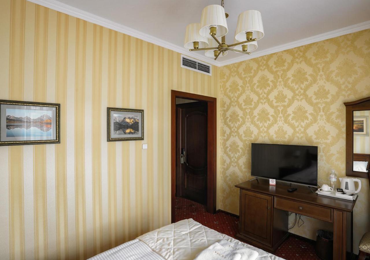 Fenix Town Hotell Vinnitsa Eksteriør bilde