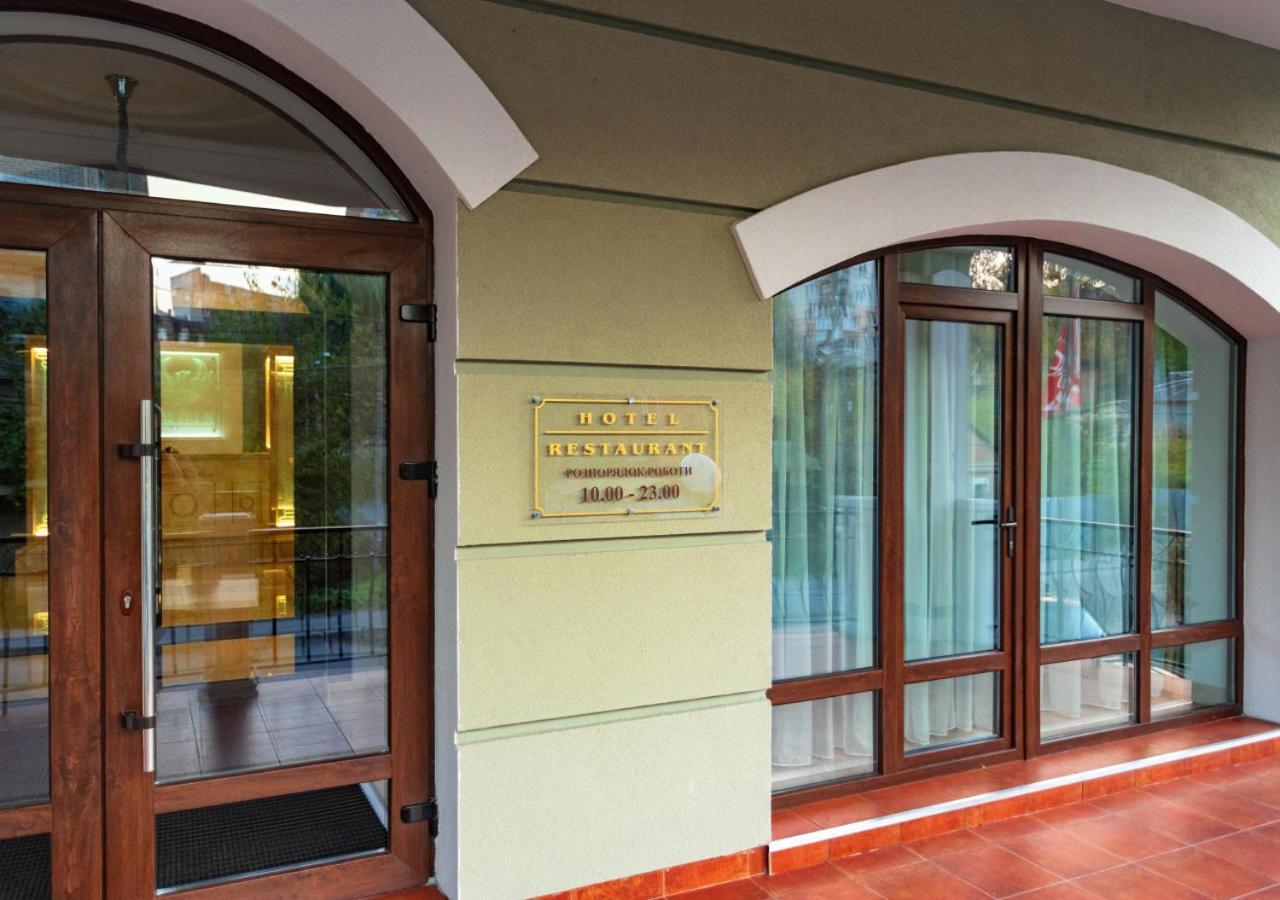 Fenix Town Hotell Vinnitsa Eksteriør bilde