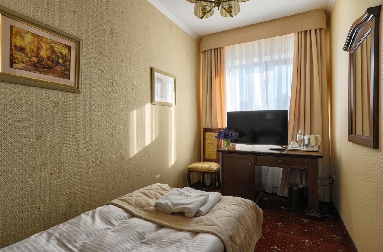 Fenix Town Hotell Vinnitsa Eksteriør bilde